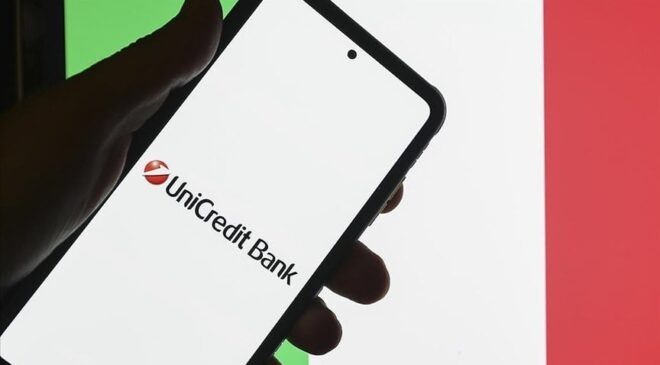 UniCredit Commerzbank'taki payını artırdı